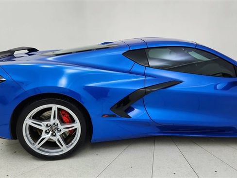 Used 2021 Chevrolet Corvette Stingray Preferred Cpe w/ Z51 Performance Package image 12