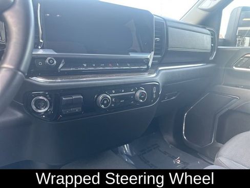 Used 2024 Chevrolet Silverado 3500 LT image 24