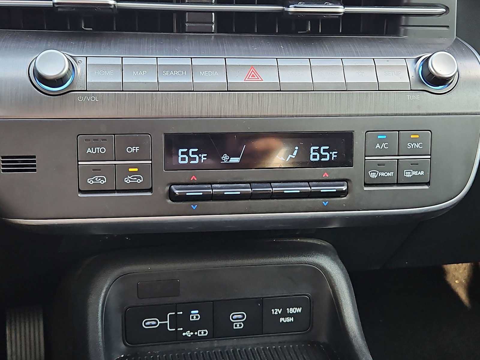 Used 2024 Hyundai Kona SEL FWD image 24