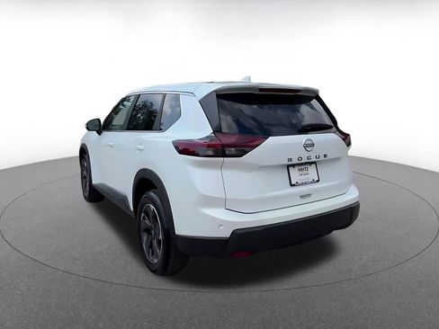 Used 2025 Nissan Rogue SV image 11