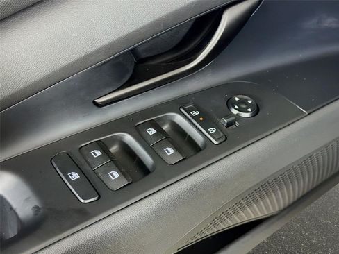 Certified 2026 Hyundai Elantra Sport FWD image 18