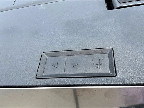 Used 2024 Tesla Cybertruck AWD Crew Cab image 25