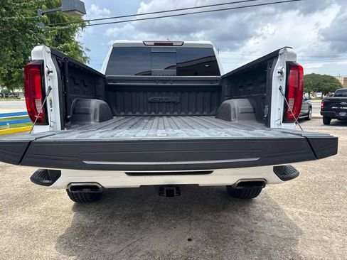 Used 2019 GMC Sierra 1500 AT4 w/ AT4 Preferred Package AWD/4WD image 10