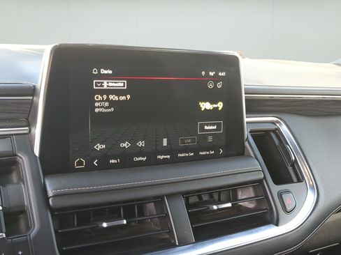 Used 2022 GMC Yukon SLT w/ SLT Luxury Package RWD image 16