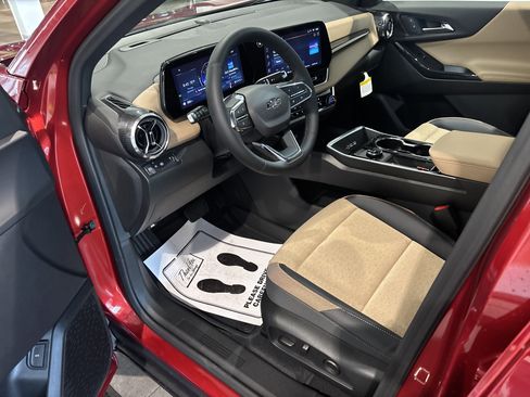 New 2026 Chevrolet Equinox ACTIV w/ Convenience Package III image 15