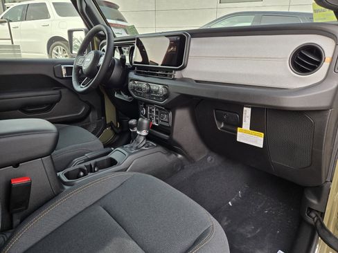 New 2026 Jeep Gladiator Sport image 33