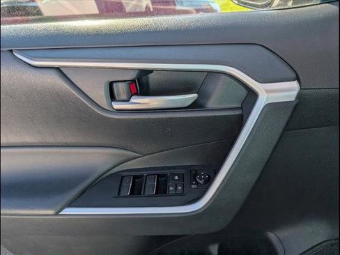 Used 2023 Toyota RAV4 AWD Hybrid image 15