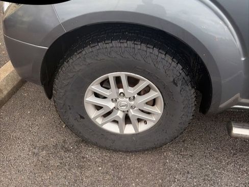 Used 2016 Nissan Frontier SV w/ SV Value Truck Package image 3