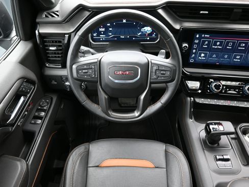 Used 2023 GMC Sierra 1500 AT4 w/ Technology Package AWD/4WD image 26