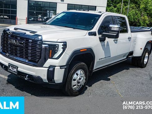 Used 2024 GMC Sierra 3500 Denali Ultimate AWD/4WD image 14