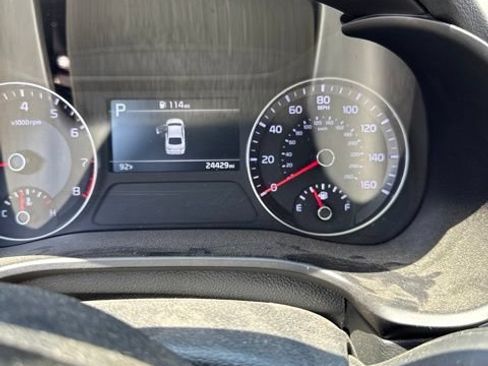 Used 2024 Kia Forte LXS w/ LXS Technology Package FWD image 6