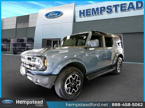 Certified 2025 Ford Bronco Outer Banks AWD/4WD image 1