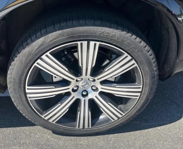 Used 2024 Volvo XC90 T8 Plus w/ Protection Package Premier AWD/4WD image 10