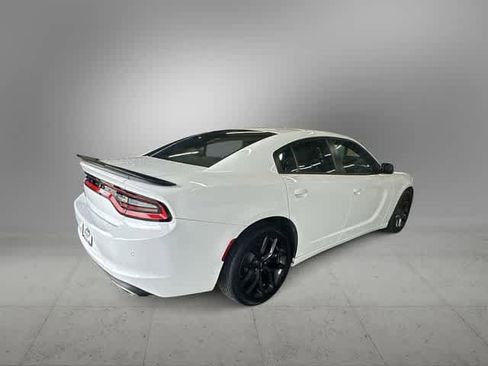 Used 2020 Dodge Charger SXT w/ Blacktop Package image 8