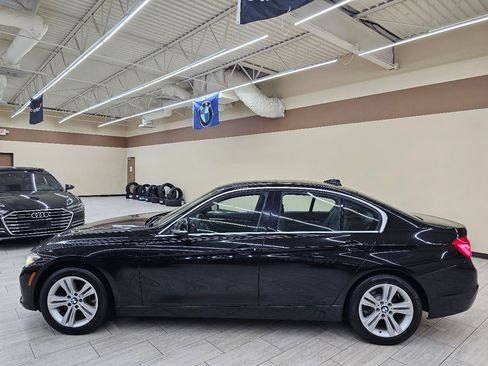 Used 2018 BMW 330i Sedan w/ Convenience Package RWD image 10