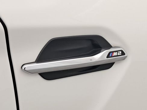 Used 2018 BMW M2 image 9