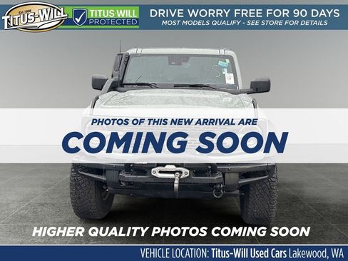 Used 2024 Ford Bronco Everglades image 2