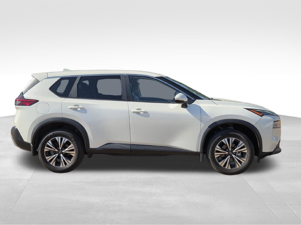 Used 2023 Nissan Rogue SV AWD/4WD image 5