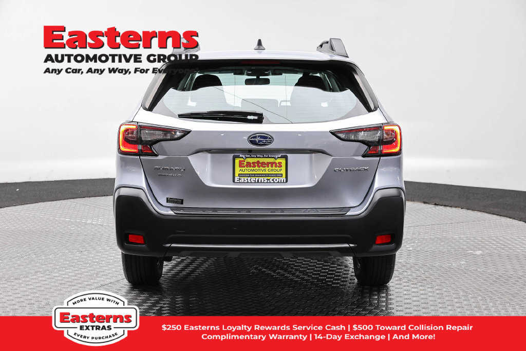 Used 2024 Subaru Outback AWD/4WD image 7