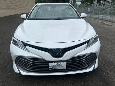 Used 2019 Toyota Camry XLE w/ Driver Assist Package image 2