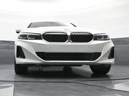 New 2025 BMW 330i xDrive Sedan w/ Convenience Package AWD/4WD image 22