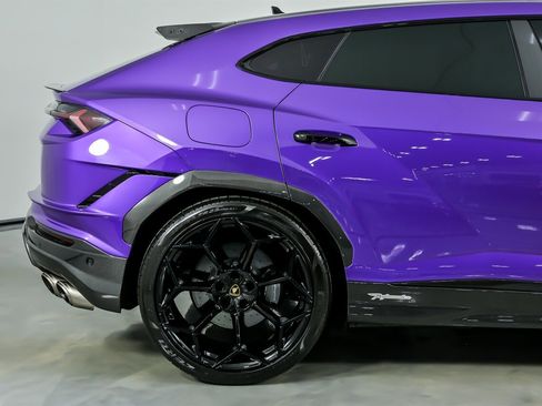 Used 2023 Lamborghini Urus Performante image 20