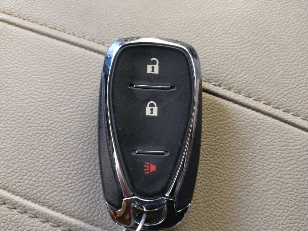 Used 2023 Chevrolet Traverse LS FWD image 32