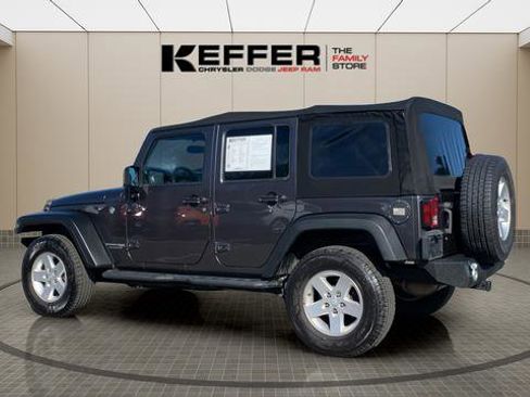 Used 2018 Jeep Wrangler Unlimited Sport S image 3