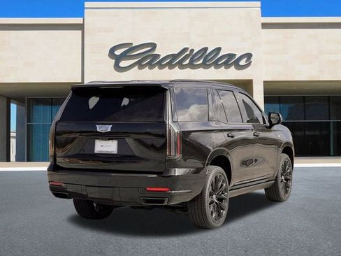 Certified 2026 Cadillac Escalade Platinum Sport w/ LPO, ONYX Package image 4