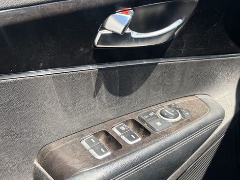 Used 2017 Kia Sorento EX FWD image 7