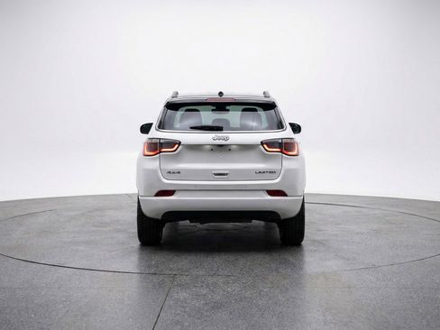 Used 2025 Jeep Compass Trailhawk image 7