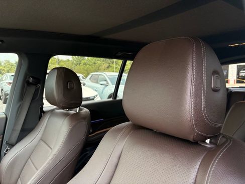 Used 2022 Mercedes-Benz GLS 450 4MATIC image 23