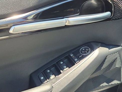 Certified 2025 Kia Seltos S FWD image 13