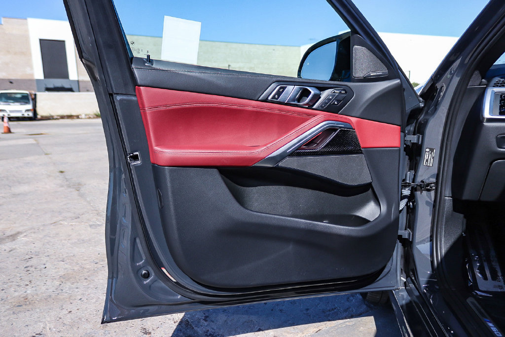 Used 2025 BMW X6 M60i AWD/4WD image 23
