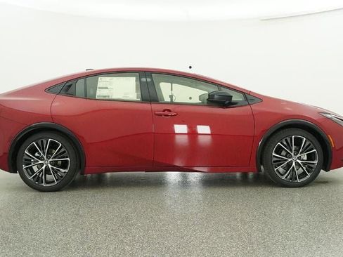 New 2026 Toyota Prius XLE image 27