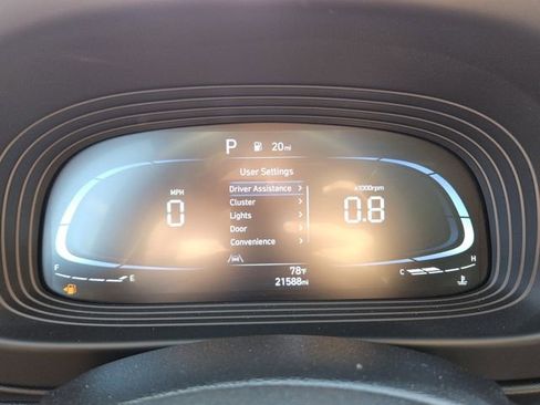 Used 2024 Hyundai Venue SEL FWD image 24
