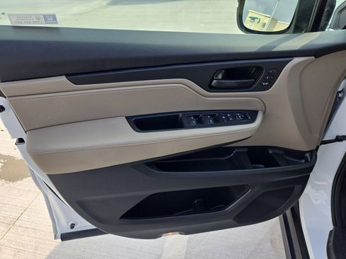 Used 2021 Honda Odyssey EX-L image 13