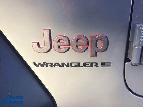 Used 2023 Jeep Wrangler Unlimited Rubicon image 37