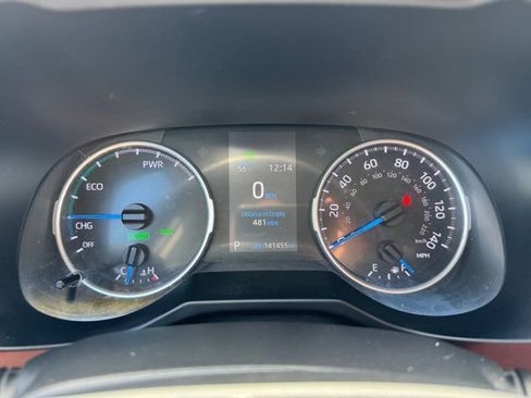 Used 2021 Toyota RAV4 XLE Premium AWD/4WD image 31