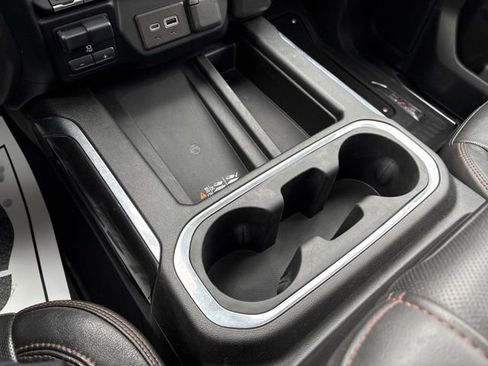 Used 2021 GMC Sierra 1500 AT4 w/ Technology Package image 21