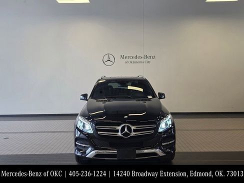 Used 2017 Mercedes-Benz GLE 350 4MATIC image 2