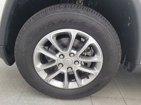 Used 2016 Jeep Grand Cherokee Limited RWD image 31