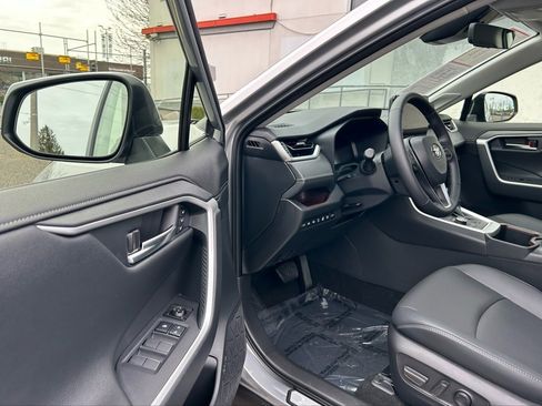 Certified 2025 Toyota RAV4 Limited w/ Advanced Technology Package image 9