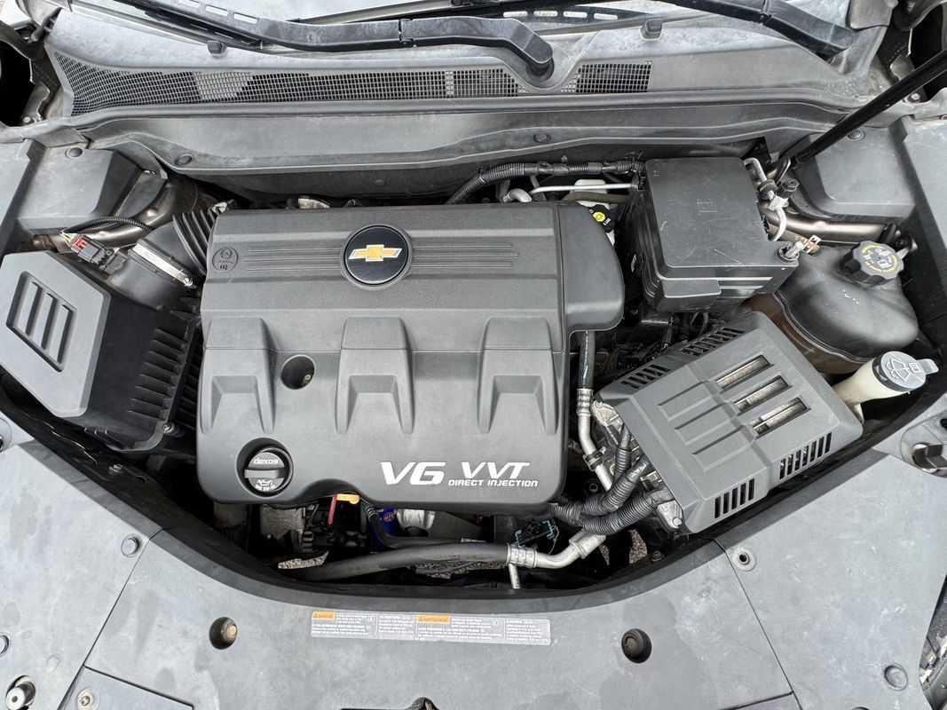 Used 2012 Chevrolet Equinox LTZ AWD/4WD image 32