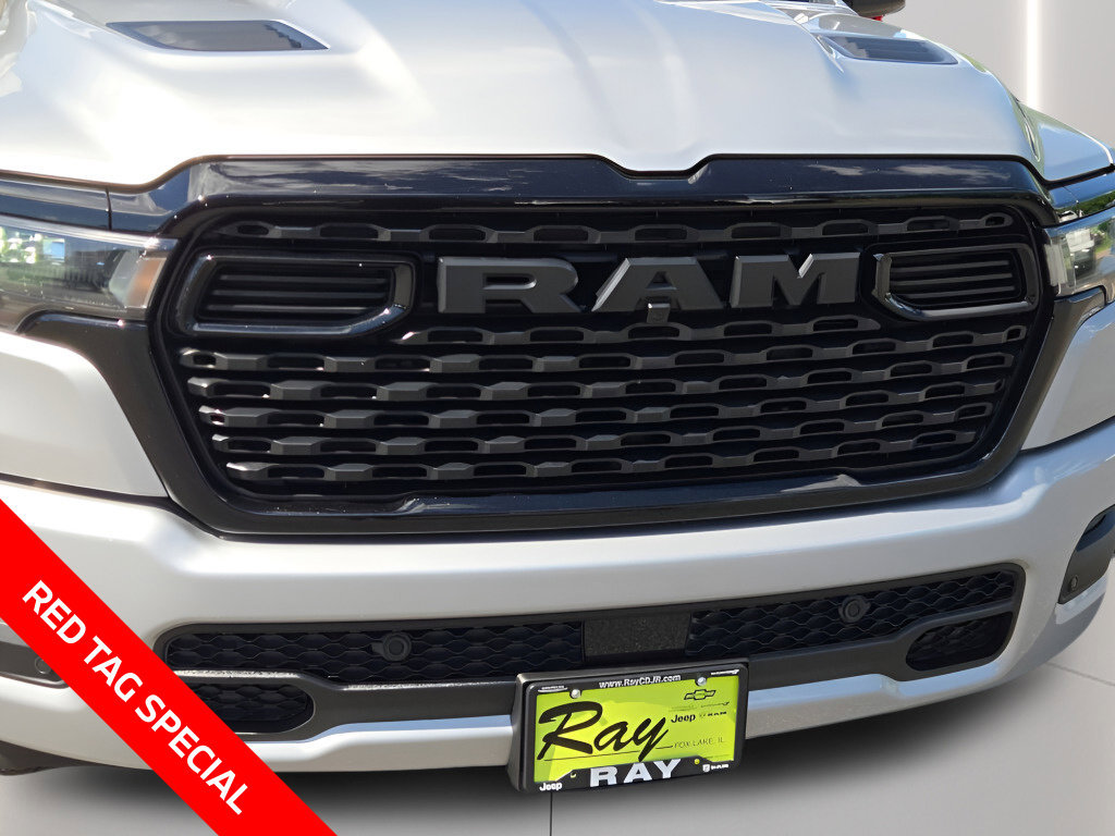 New 2026 RAM 1500 Express AWD/4WD image 4