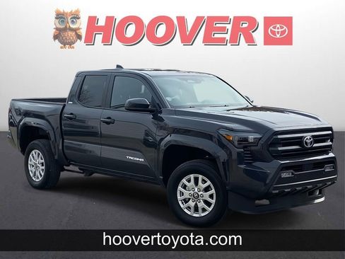 Used 2025 Toyota Tacoma SR5 w/ SR5 Upgrade Package image 1