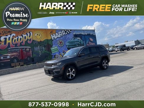 Used 2023 Jeep Grand Cherokee Limited AWD/4WD image 1