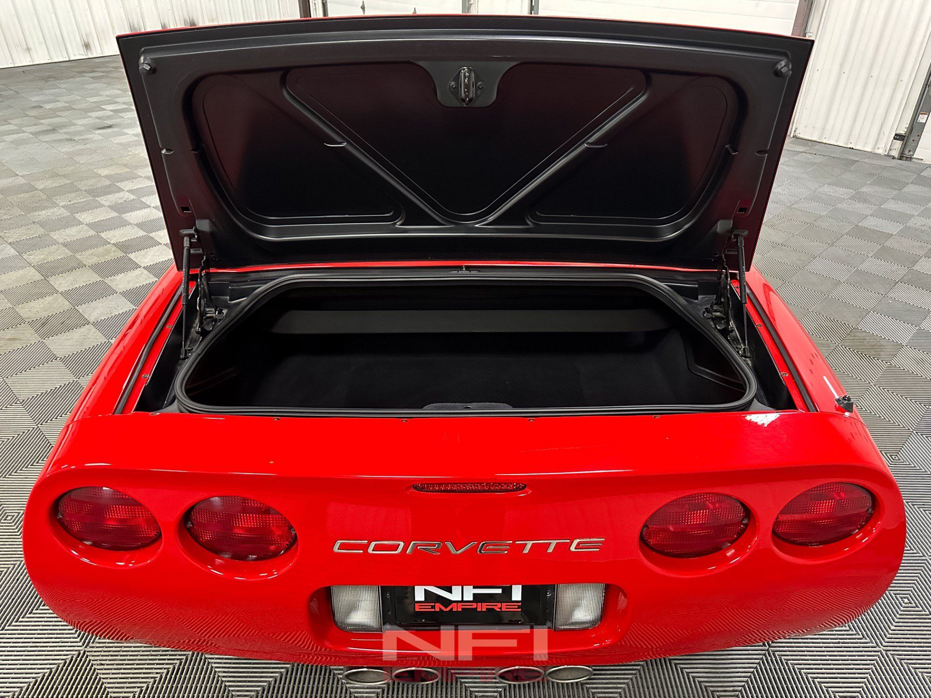 Used 2002 Chevrolet Corvette Coupe w/ Preferred Equipment Group2 RWD image 48