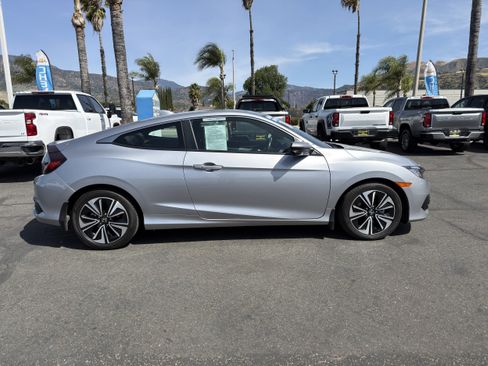 Used 2018 Honda Civic EX-T image 9