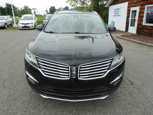Used 2017 Lincoln MKC Reserve w/ Lincoln MKC Climate Package AWD/4WD image 2